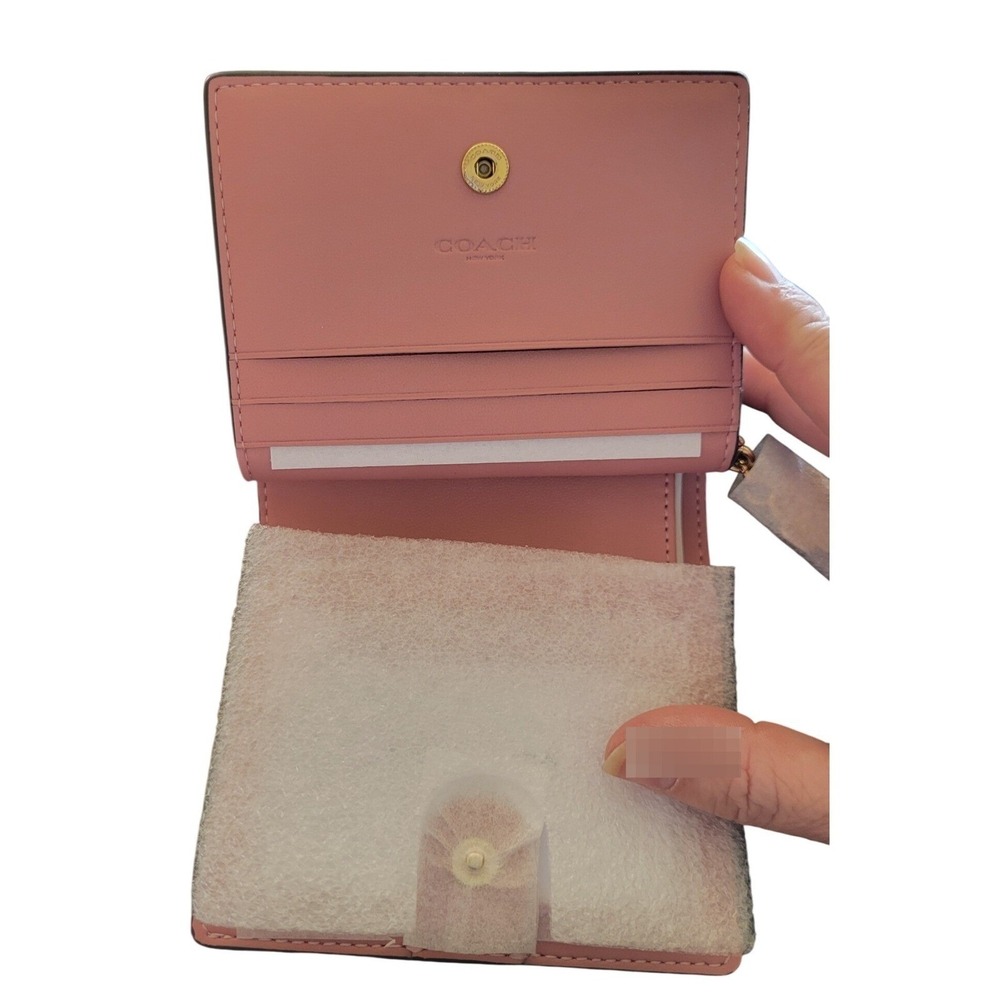 Coach Snap Wallet Signature Canvas Powder Pink Gold New Charm CEC34 - Picture 4 of 7